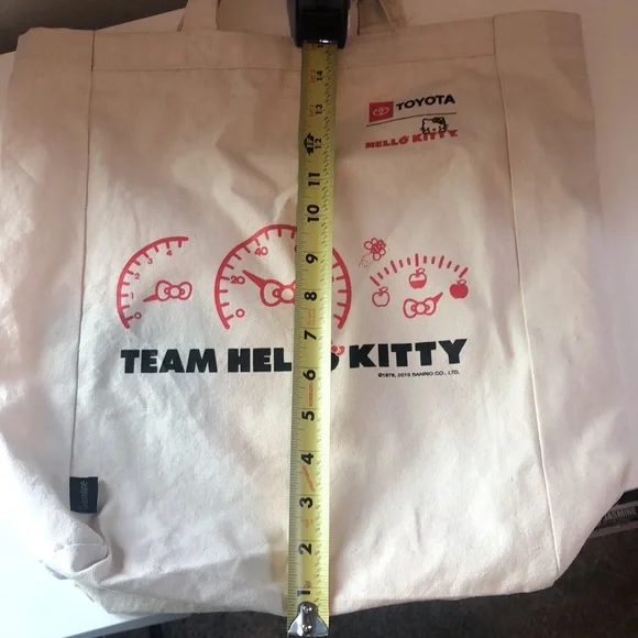 Hello Kitty X Toyota canvas tote bag - Picture 9 of 11